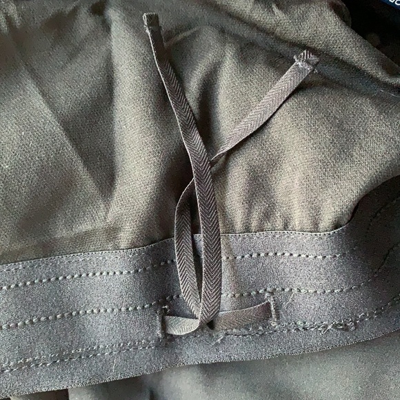 NWT Reebok running short - Picture 6 of 7